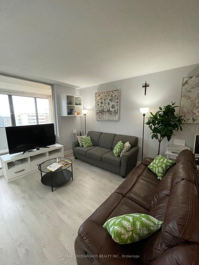 ph16 - 1 Massey Sq, Condo with 1 bedrooms, 1 bathrooms and 1 parking in Toronto ON | Image 8