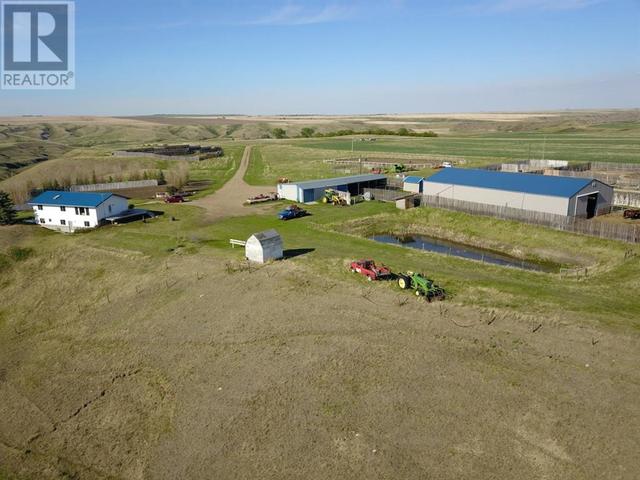 292002 Highway 836, Home with 3 bedrooms, 1 bathrooms and null parking in Kneehill County AB | Card Image