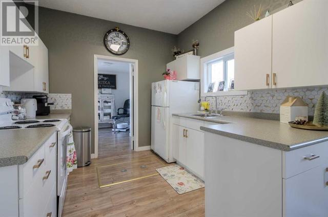 119 17 Street, House detached with 3 bedrooms, 1 bathrooms and 3 parking in Fort Macleod AB | Image 14