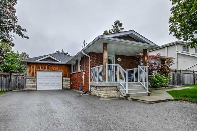 404 Simcoe Rd, House detached with 3 bedrooms, 2 bathrooms and 4 parking in Bradford West Gwillimbury ON | Image 1