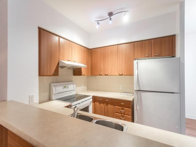 Th 125 - 38 Lee Centre Dr, Townhouse with 2 bedrooms, 2 bathrooms and 1 parking in Toronto ON | Image 14