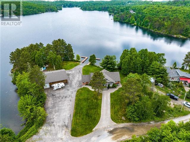 3251 E Hanmer Lake Road, House detached with 5 bedrooms, 2 bathrooms and null parking in Greater Sudbury ON | Image 4