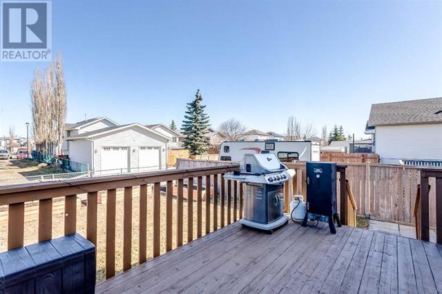 56 Silver Creek Boulevard Nw, House detached with 4 bedrooms, 2 bathrooms and 4 parking in Airdrie AB | Image 4