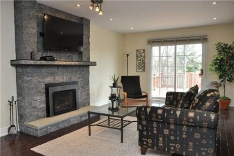 2125 Cartier Cres, House detached with 4 bedrooms, 4 bathrooms and 2 parking in Burlington ON | Image 12
