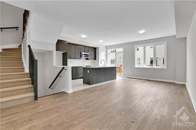 189 Invention Boulevard, Townhouse with 3 bedrooms, 4 bathrooms and 2 parking in Ottawa ON | Image 5