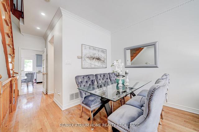 32c Oxford St, House attached with 3 bedrooms, 4 bathrooms and 2 parking in Toronto ON | Image 39