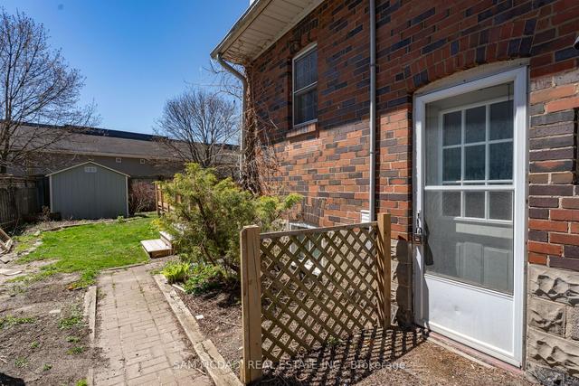 8 Wesley Cres, House detached with 3 bedrooms, 2 bathrooms and 3 parking in Mississauga ON | Image 24