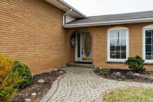 653 Winston Rd, House detached with 2 bedrooms, 2 bathrooms and 6 parking in Grimsby ON | Image 30