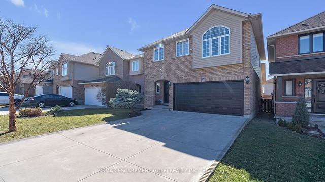 67 Claudette Gate, House detached with 3 bedrooms, 4 bathrooms and 6 parking in Hamilton ON | Image 1
