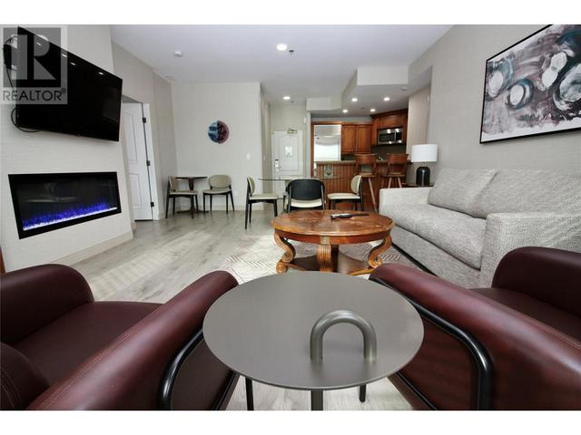 232 - 1320 Water Street, Condo with 2 bedrooms, 2 bathrooms and null parking in Kelowna BC | Image 12