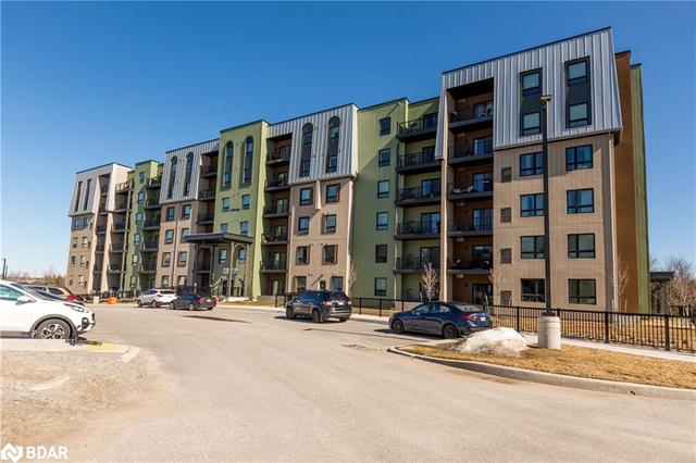 208 - 5 Chef Lane, House attached with 1 bedrooms, 1 bathrooms and 2 parking in Barrie ON | Image 1