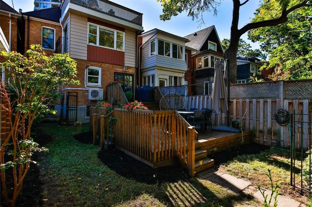 118 Gothic Ave, House detached with 4 bedrooms, 4 bathrooms and 1 parking in Toronto ON | Image 32