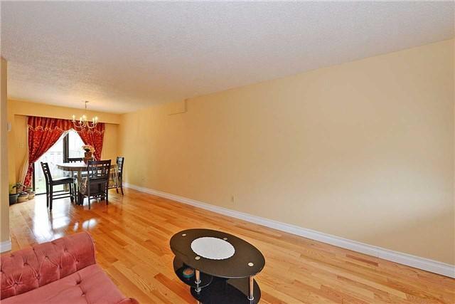 Th33 - 34 Dundalk Dr, Townhouse with 3 bedrooms, 2 bathrooms and 1 parking in Toronto ON | Image 6