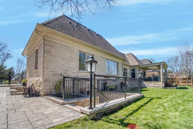 1511 Broadmoor Ave, House detached with 4 bedrooms, 8 bathrooms and 6 parking in Mississauga ON | Image 35