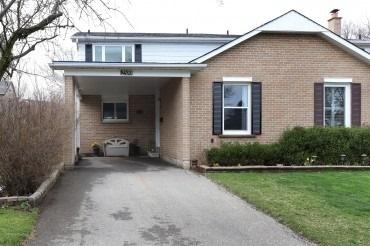 2370 Buttonbush Cres, House semidetached with 4 bedrooms, 2 bathrooms and 2 parking in Mississauga ON | Image 12