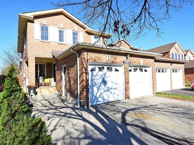 3293 Wilmar Cres, House detached with 3 bedrooms, 4 bathrooms and 4 parking in Mississauga ON | Image 12