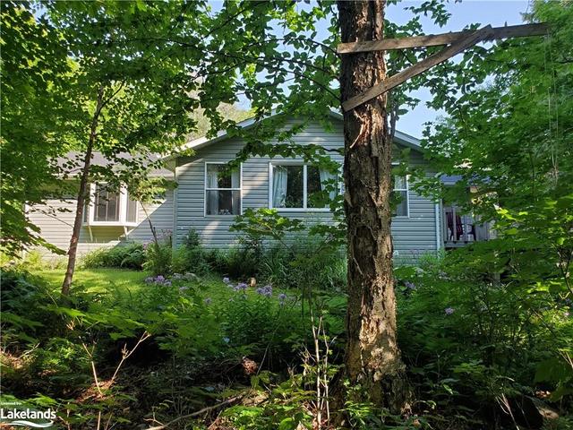 258 Victoria Lane, House detached with 3 bedrooms, 2 bathrooms and 4 parking in Parry Sound, Unorganized, Centre Part ON | Image 11
