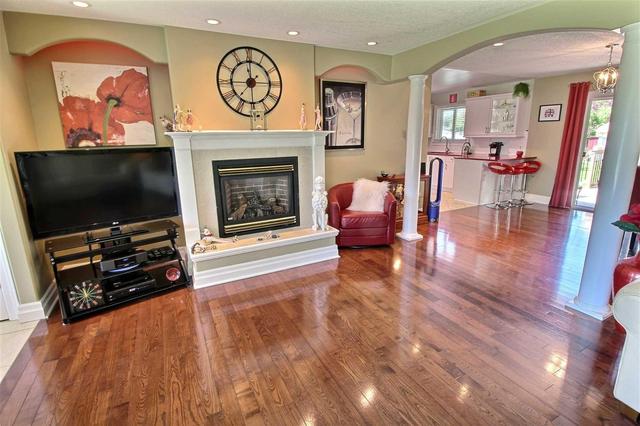 46 Ottawa St, House detached with 2 bedrooms, 2 bathrooms and 5 parking in Scugog ON | Image 5
