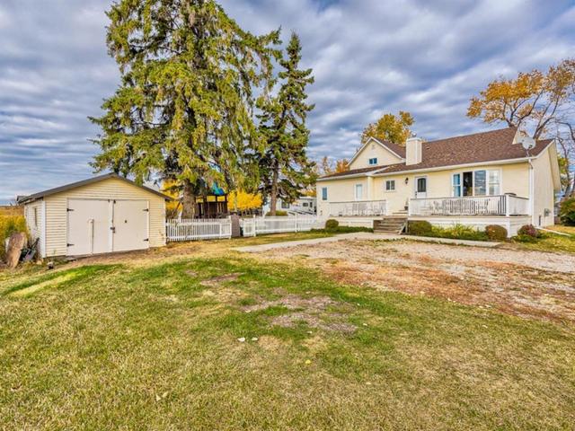 2425 13 Avenue, House detached with 3 bedrooms, 2 bathrooms and 4 parking in Red Deer County AB | Image 9