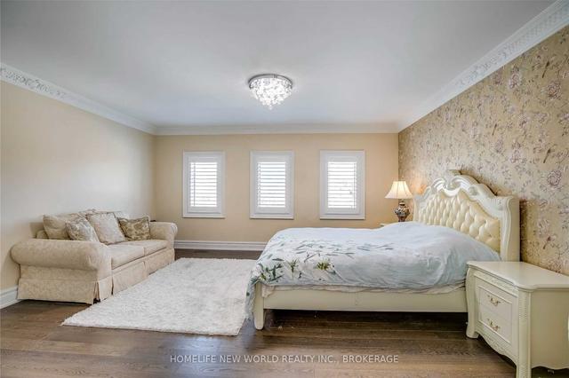 12 Woodland Acres Cres, House detached with 5 bedrooms, 7 bathrooms and 19 parking in Vaughan ON | Image 15