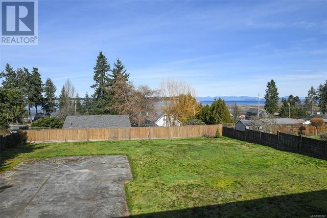 3828 Laurel Dr, House detached with 4 bedrooms, 2 bathrooms and 6 parking in Comox Valley A BC | Image 64