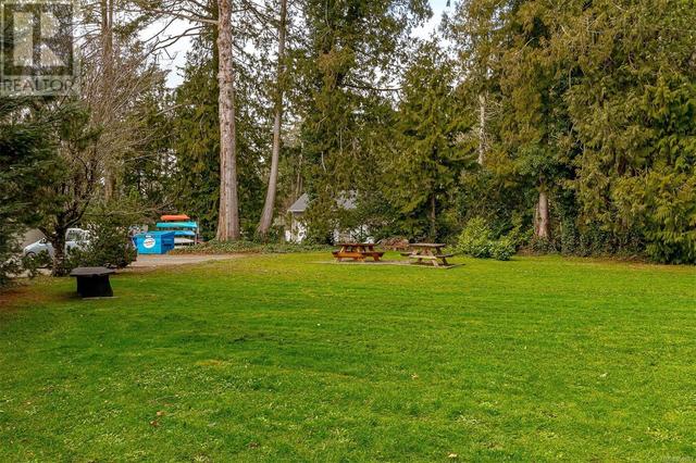 9 - 1986 Glenidle Rd, Condo with 1 bedrooms, 1 bathrooms and 1 parking in Sooke BC | Image 13