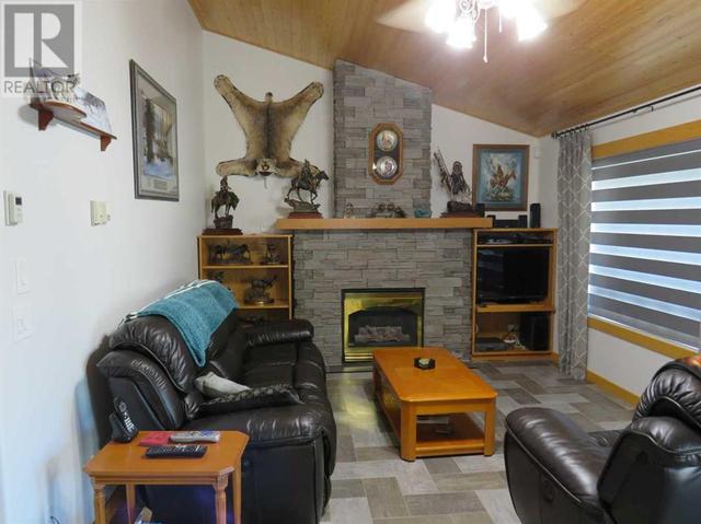 533 Raven Rise, House detached with 3 bedrooms, 3 bathrooms and null parking in Clearwater County AB | Image 7