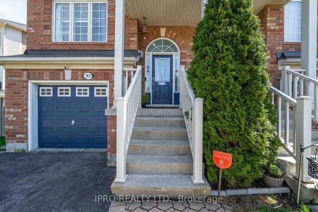 93 Decker Hollow Circ, House attached with 3 bedrooms, 3 bathrooms and 5 parking in Brampton ON | Image 33