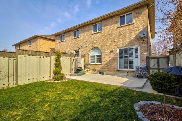 57 Jonathon Crt, House semidetached with 3 bedrooms, 2 bathrooms and 3 parking in Hamilton ON | Image 32