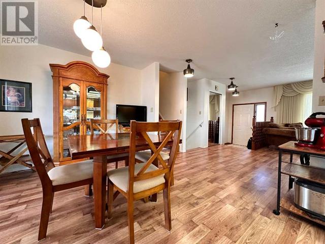 602 19 Street, House detached with 3 bedrooms, 1 bathrooms and 6 parking in Wainwright AB | Image 4