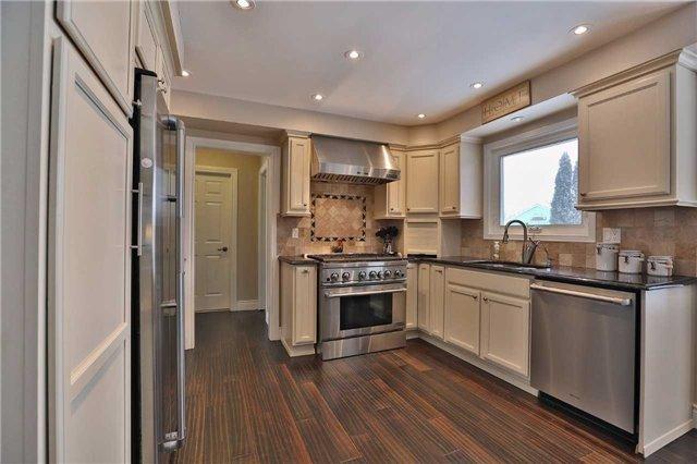 11005 Amos Dr, House detached with 4 bedrooms, 3 bathrooms and 20 parking in Milton ON | Image 8
