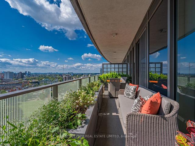 1802 - 88 Davenport Rd, Condo with 2 bedrooms, 2 bathrooms and 1 parking in Toronto ON | Image 21