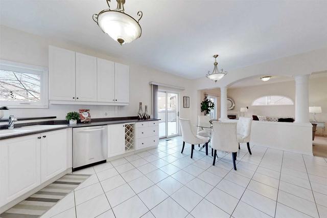 6 Wayside Ave, House detached with 5 bedrooms, 4 bathrooms and 6 parking in Richmond Hill ON | Image 9