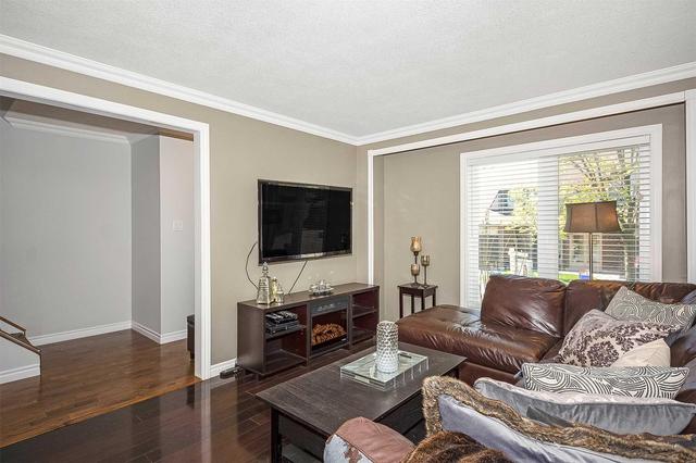 41 - 318 Laurier Ave, Townhouse with 3 bedrooms, 2 bathrooms and 3 parking in Milton ON | Image 3