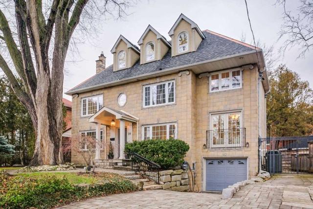 10 Old Mill Terr, House detached with 5 bedrooms, 4 bathrooms and 5 parking in Toronto ON | Image 1