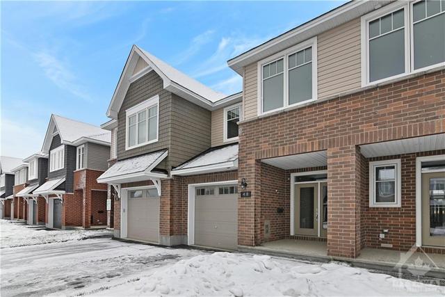 48 Mandevilla Crescent, Townhouse with 3 bedrooms, 3 bathrooms and 2 parking in Ottawa ON | Image 2
