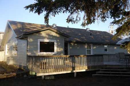 809 95 Ave, House detached with 3 bedrooms, 1 bathrooms and 2 parking in Dawson Creek BC | Image 1