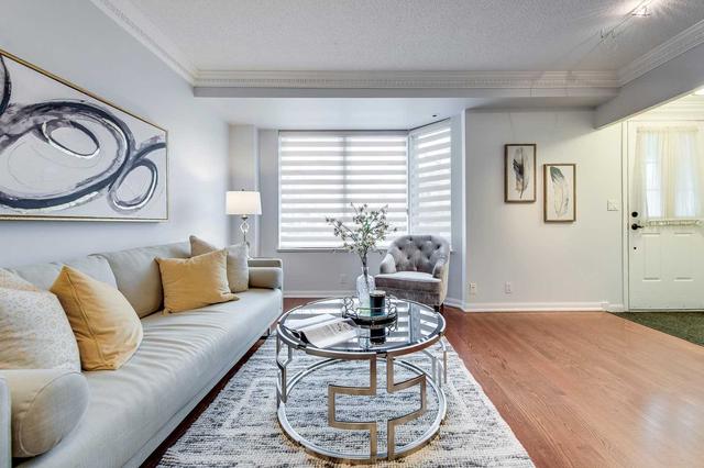1219 - 28 Sommerset Way, Townhouse with 3 bedrooms, 3 bathrooms and 2 parking in Toronto ON | Image 4