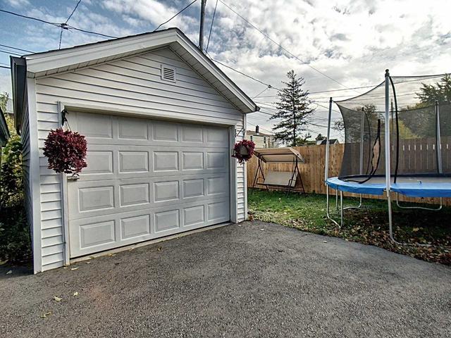 840 Ellrose Ave, House detached with 3 bedrooms, 2 bathrooms and 5.5 parking in Windsor ON | Image 9