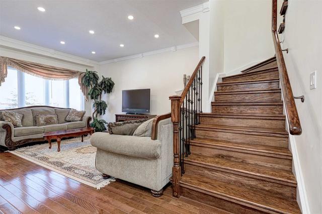 37 Clover St, House detached with 4 bedrooms, 4 bathrooms and 3 parking in Markham ON | Image 7