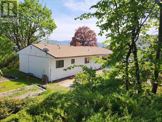6406 89th Street, House detached with 3 bedrooms, 1 bathrooms and 2 parking in Osoyoos BC | Image 16