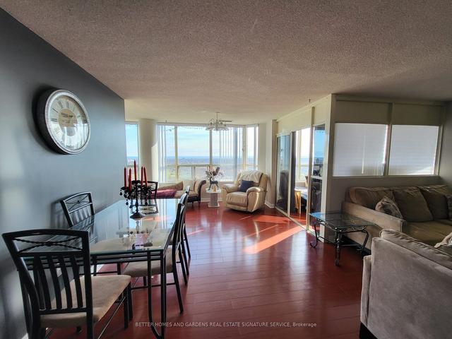 ph 2403 - 400 Webb Dr, Condo with 2 bedrooms, 2 bathrooms and 2 parking in Mississauga ON | Image 3
