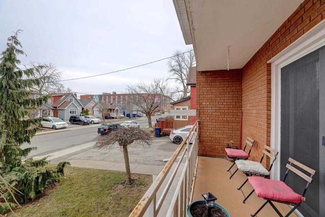 12 Twenty Second St, House detached with 6 bedrooms, 3 bathrooms and 5 parking in Toronto ON | Image 10