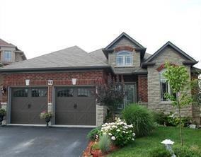 ul - 91 Candlewood Drive, House detached with 3 bedrooms, 2 bathrooms and 2 parking in Hamilton ON | Image 1