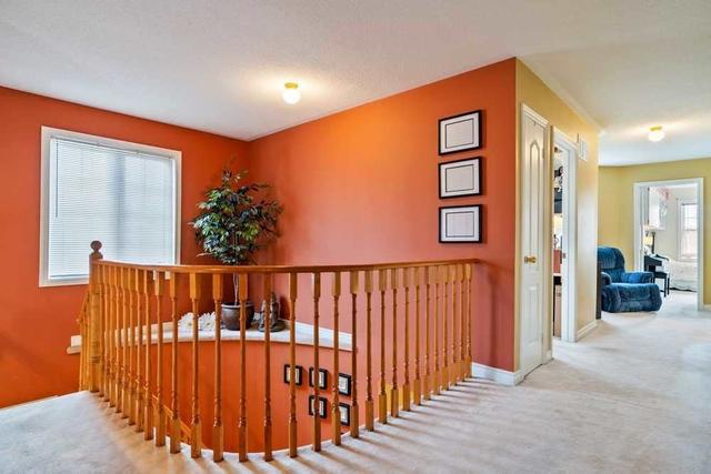 50 Creekwood Dr, House detached with 4 bedrooms, 4 bathrooms and 6 parking in Brampton ON | Image 4