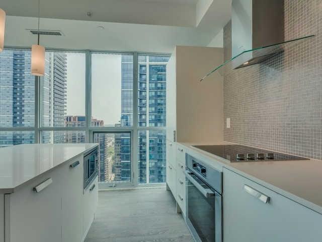 2708 - 9 Bogert Ave, Condo with 2 bedrooms, 2 bathrooms and 1 parking in Toronto ON | Image 12
