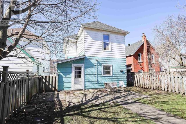 164 Albert St E, House detached with 5 bedrooms, 2 bathrooms and null parking in Sault Ste. Marie ON | Image 34