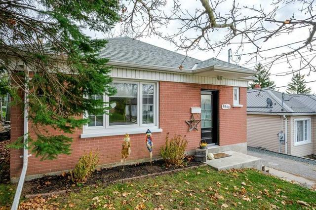 1048 Ford St, House detached with 3 bedrooms, 2 bathrooms and 3 parking in Peterborough ON | Image 12