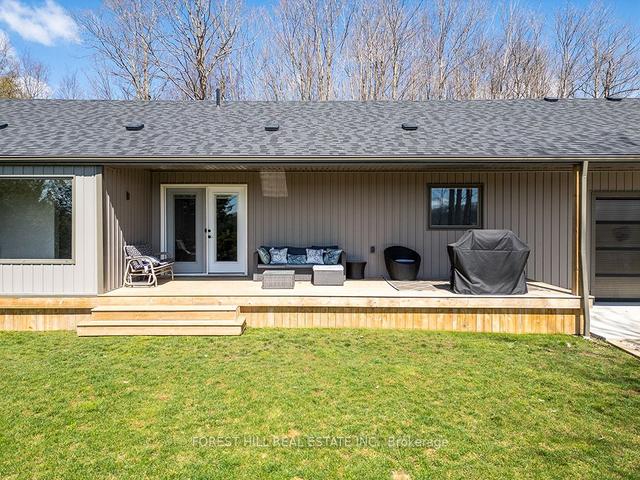 504252 Grey Road 12, House detached with 2 bedrooms, 3 bathrooms and 11 parking in West Grey ON | Image 7