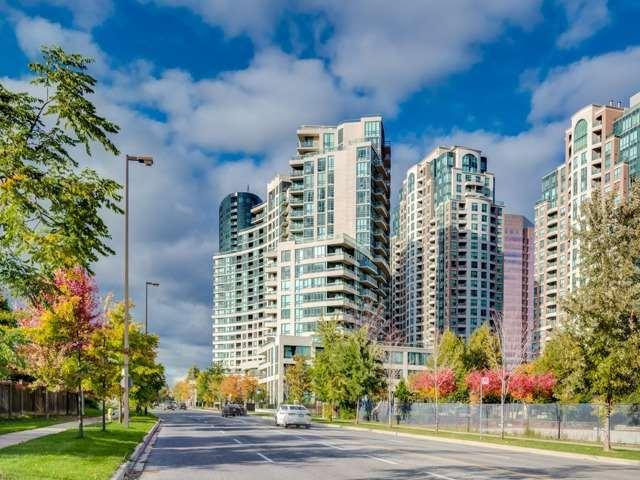 2009 - 509 Beecroft Rd, Condo with 2 bedrooms, 2 bathrooms and 1 parking in Toronto ON | Image 1